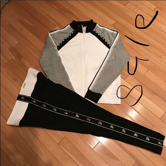 PINK Victoria's Secret Other - Victoria secret pink set medium